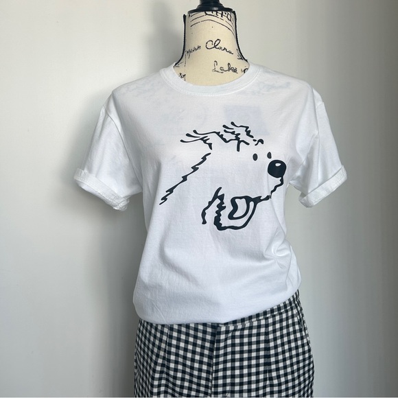 Tops - White Graphic T-Shirt with Dog Print